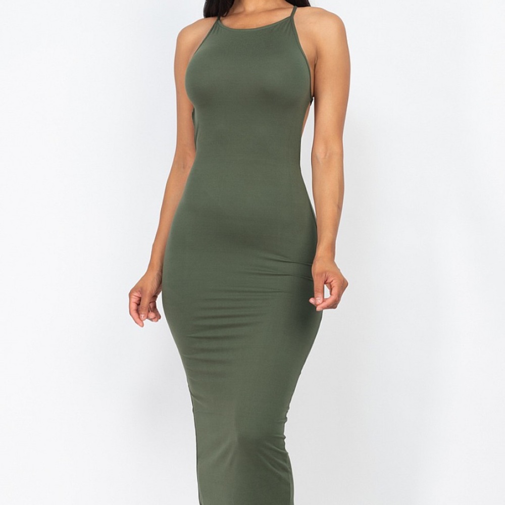 💚 Crisscross back midi dress 💚